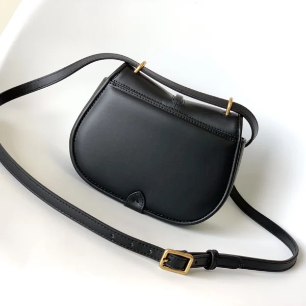 LV-98-9dc7b5fff03b.webp Fendi C’mon Medium Shoulder Bag Black 21cm/ 8.3in