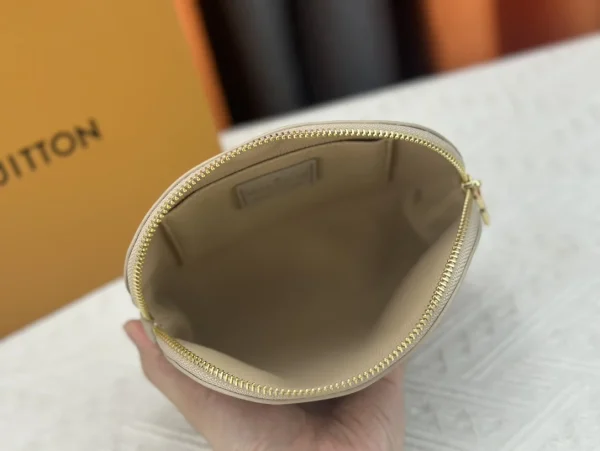 LV1-15-60c352672a74.webp Louis Vuitton Cosmetic Pouch Pm Creme 17Cm M45951, Designer Handbags, Womens Purse, luxury bags