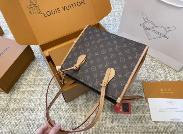 LV1-2-1527982c0fb6.webp Louis Vuitton Popincourt Hart Tote Handbag Monogram Canvas 28Cm M40007, Designer Handbags, Womens Purse, luxury bags