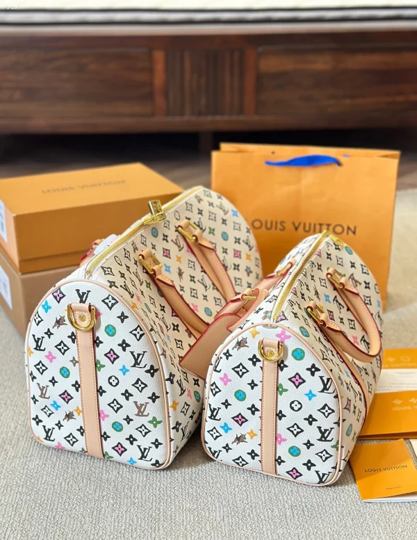 LV1-8-b4acb573eeee.webp Louis Vuitton Keepall Bandouli Re Vanilla 40Cm M25233, Designer Handbags, Womens Purse, luxury bags
