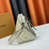 LV16-8c703495affd.webp Louis Vuitton Hand It All Pm Creme 29Cm M24114, Designer Handbags, Womens Purse, luxury bags