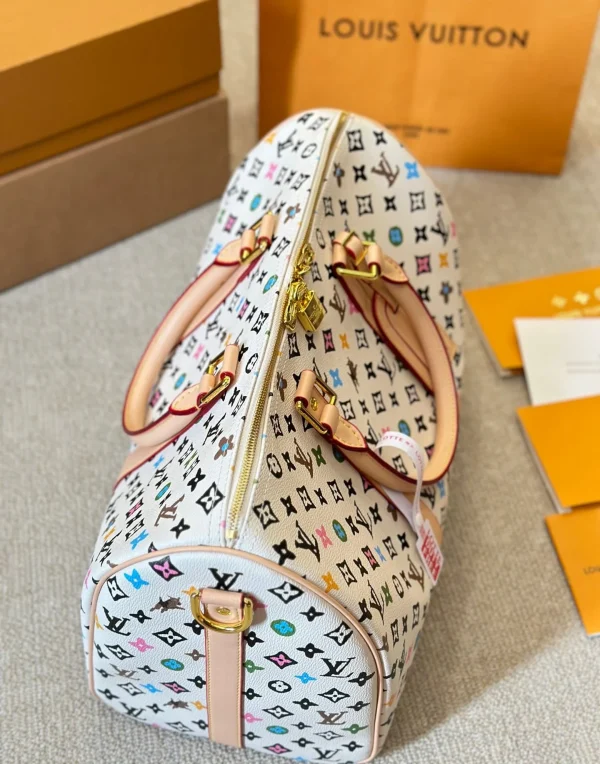 LV3-5-e67afc89fb0d.webp Louis Vuitton Keepall Bandouli Re Vanilla 40Cm M25233, Designer Handbags, Womens Purse, luxury bags