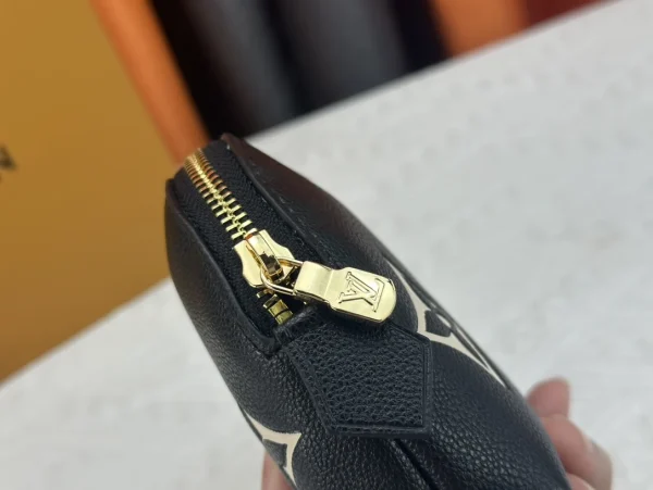 LV3-8-b494cfa863e0.webp Louis Vuitton Cosmetic Pouch Pm Black 17Cm M59086, Designer Handbags, Womens Purse, luxury bags