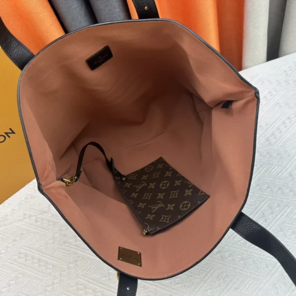 LV4-16-103e6bd42c4d.webp Louis Vuitton Low Key Cabas Mm Grained Calfskin White 47cm/ 18.5in, Designer Handbags, Womens Purse, luxury bags