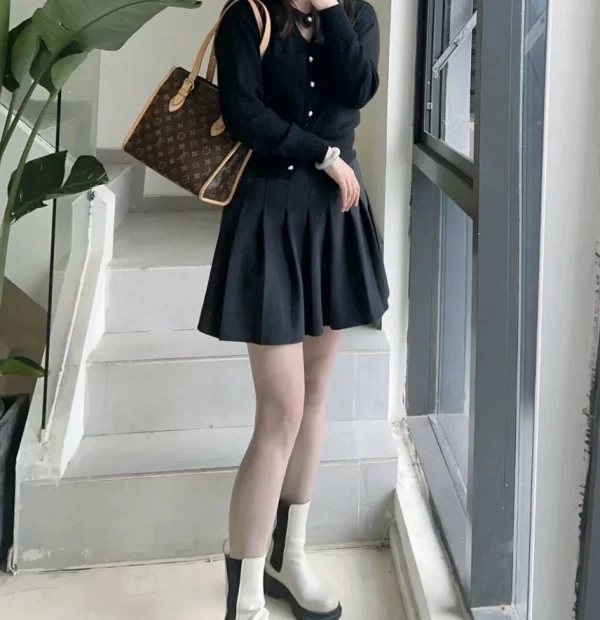 LV8-2-5996f4ae772a.webp Louis Vuitton Popincourt Hart Tote Handbag Monogram Canvas 28Cm M40007, Designer Handbags, Womens Purse, luxury bags