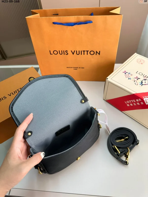 LVB011123-de3e831ab62f.webp Louis Vuitton Saumur Bb Bag Black 20Cm M23469, Designer Handbags, Womens Purse, luxury bags