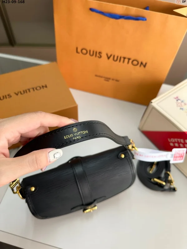 LVB011124-7bb1243a62da.webp Louis Vuitton Saumur Bb Bag Black 20Cm M23469, Designer Handbags, Womens Purse, luxury bags