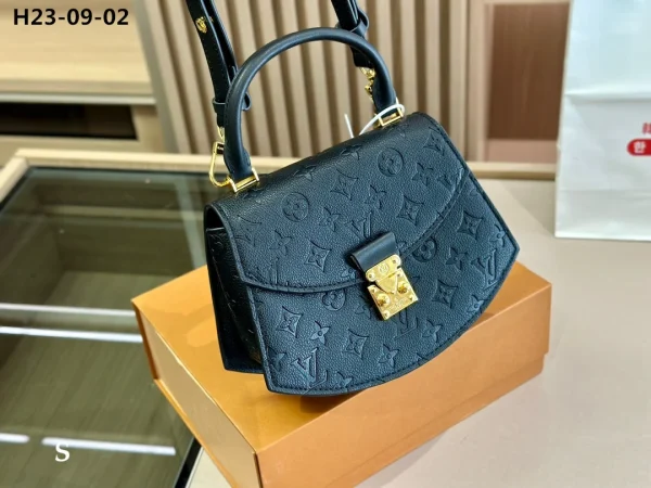 LVB105-3ae9ed97241d.webp Louis Vuitton Tilsitt Bag Monogram Black 23Cm, Designer Handbags, Womens Purse, luxury bags