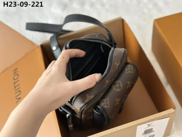 LVB309-7681a5e5d996.webp Louis Vuitton Christopher Wearable Wallet Monogram Brown 18Cm M69404, Designer Handbags, Womens Purse, luxury bags