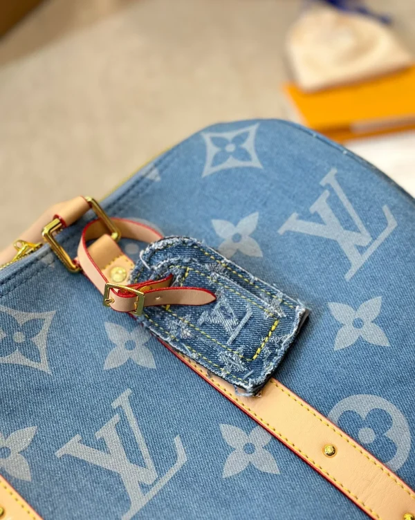 LVB5-5-6b731b195f83.webp Louis Vuitton Keepall Bandouli Re Denim Blue 40Cm M24315, Designer Handbags, Womens Purse, luxury bags