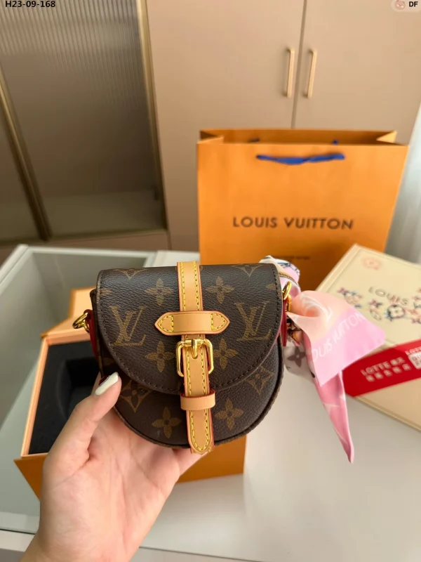 LVB703-884e6dcddfbc.webp Louis Vuitton Chantilly Micro Bag Brown 12Cm M46643, Designer Handbags, Womens Purse, luxury bags