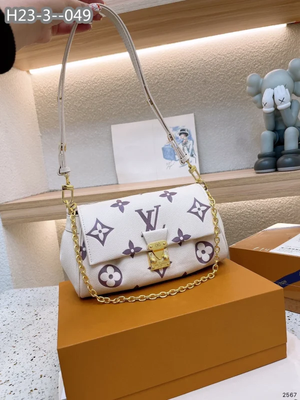 LVBAGS-2-178-2f3d62a4807f.webp Louis Vuitton Favorite 24Cm White And Purple M45836, Designer Handbags, Womens Purse, luxury bags