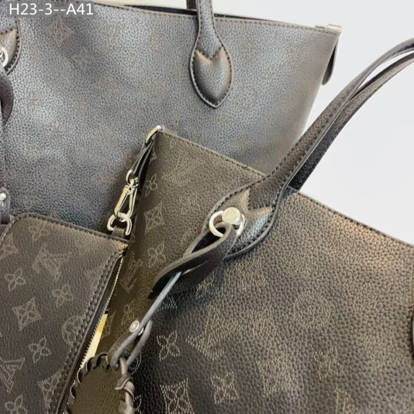 LVBAGS-5-138-f2a88fa503be.webp Louis Vuitton Blossom Mm Bag Black 29Cm M21851, Designer Handbags, Womens Purse, luxury bags