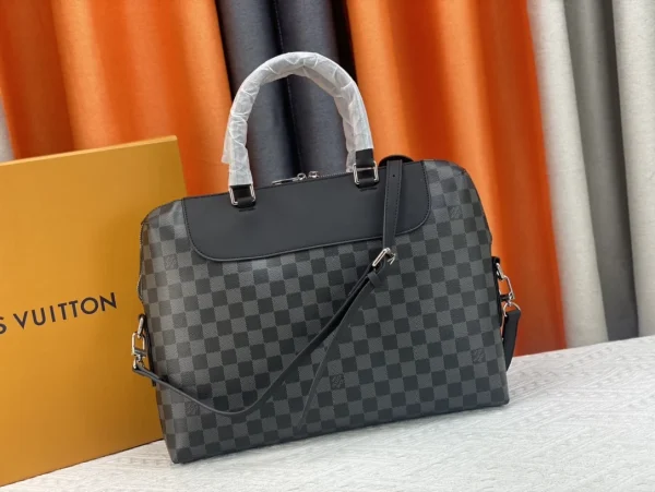 LVBB07-10-a4fe157d9ab0.webp Louis Vuitton Porte Documents Jour Briefcase Damier Black 37Cm N48260, Designer Handbags, Womens Purse, luxury bags