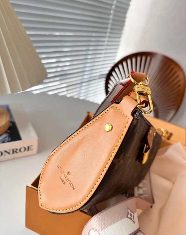 LVBB16-eb66a3de00bc.webp Louis Vuitton Pochette Tirette Monogram Canvas 23Cm M47123, Designer Handbags, Womens Purse, luxury bags