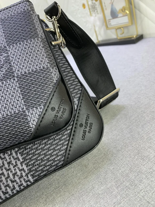 LVBB4-2-cd9771729c20.webp Louis Vuitton Trio Messenger Bag Damier Canvas Black 25Cm N50017, Designer Handbags, Womens Purse, luxury bags