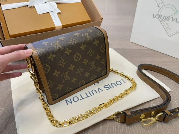 LVBC2-5df14bb50bd4.webp Louis Vuitton Mini Dauphine Autres Toiles Monogram 25Cm M45959, Designer Handbags, Womens Purse, luxury bags