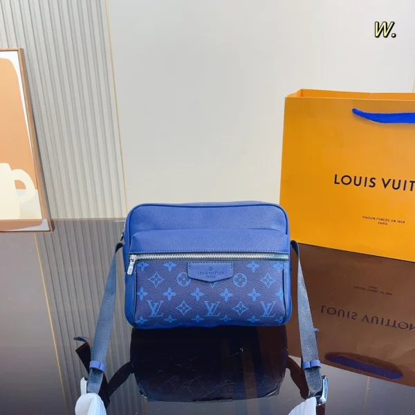 LVBGAS-2-4-b1a0d2938f3d.webp Louis Vuitton Outdoor Messenger Navy Blue 25Cm M30242, Designer Handbags, Womens Purse, luxury bags