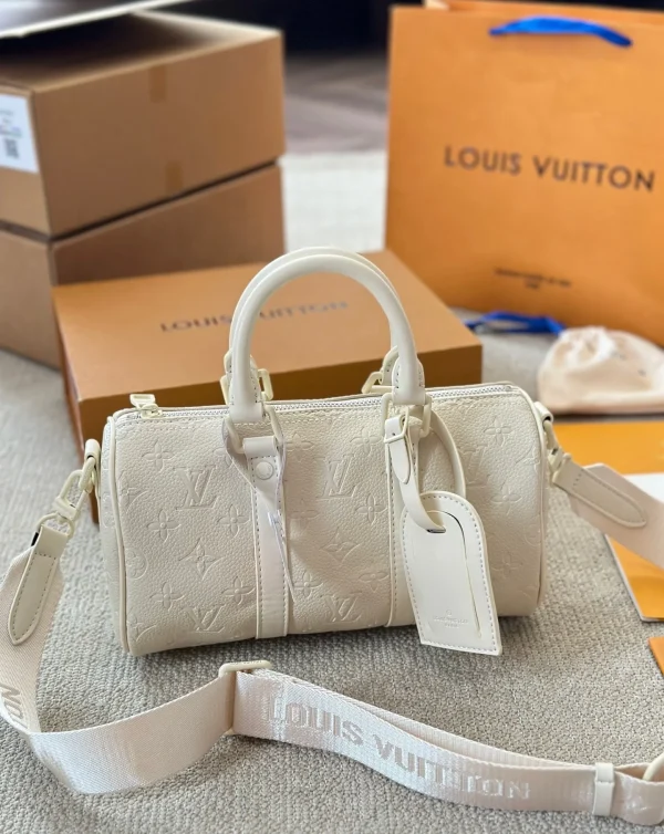 LVW2-04127b543c8e.webp Louis Vuitton Keepall Bandouli Re Full Moon 25Cm M24434, Designer Handbags, Womens Purse, luxury bags
