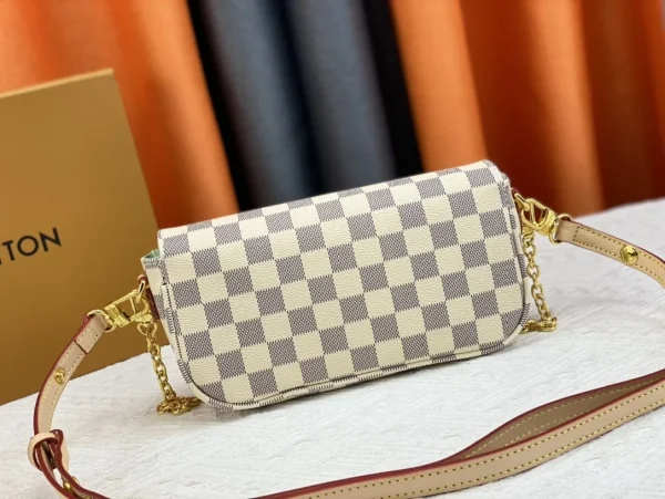LVYWOCBDE04-30dc3ae14bd7.webp Louis Vuitton Ivy Wallet On Chain Bag Damier Ebene Beige 23cm/9in, Designer Handbags, Womens Purse, luxury bags