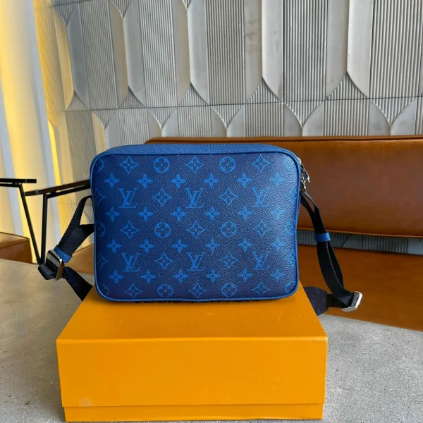 Louis-Vuitton-Outdoor-Messenger-Navy-Blue-25Cm-M30242-1-1ecfef6f560b.webp Louis Vuitton Outdoor Messenger Navy Blue 25Cm M30242, Designer Handbags, Womens Purse, luxury bags