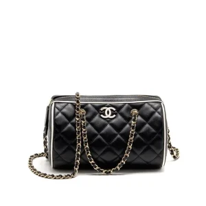 Chanel Spring Summer 2025 Pre-collection Clutch With Chain Lambskin Black 18.5cm/ 7.3inches, Designer Handbags, Women’s Purse, luxury bags, Chanel bags