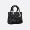 M0565OBPJM900_E03.webp Medium Lady Dior Bag