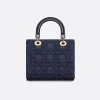 M0565ODCZM49E_E08.webp Medium Lady Dior Bag