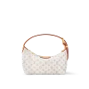 M12433-c2781702893b-1.webp Hills Pochette