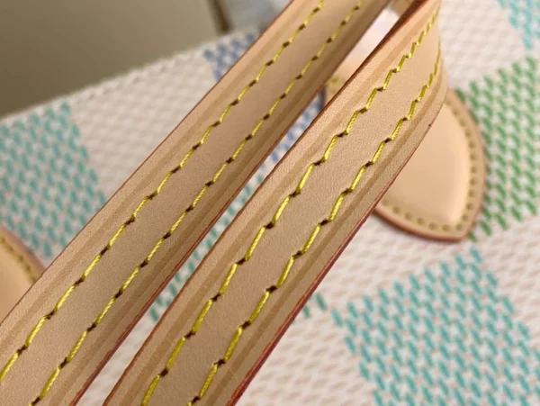 Louis Vuitton Onthego Mm Autres Toiles Damier Pistachio N40518 35Cm, Designer Handbags, Womens Purse, luxury bags