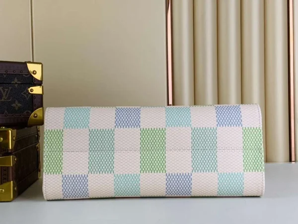 Louis Vuitton Onthego Mm Autres Toiles Damier Pistachio N40518 35Cm, Designer Handbags, Womens Purse, luxury bags