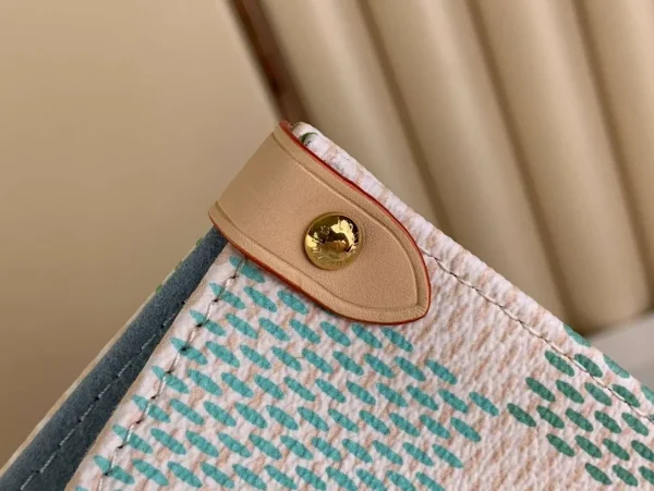 Louis Vuitton Onthego Mm Autres Toiles Damier Pistachio N40518 35Cm, Designer Handbags, Womens Purse, luxury bags
