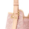 SUPERCLONE-2026-06-30T095514.526-51c1f64c6ae3.webp Louis Vuitton Noé Monogram Emblème Rose Ruban Color 27.5cm M28714