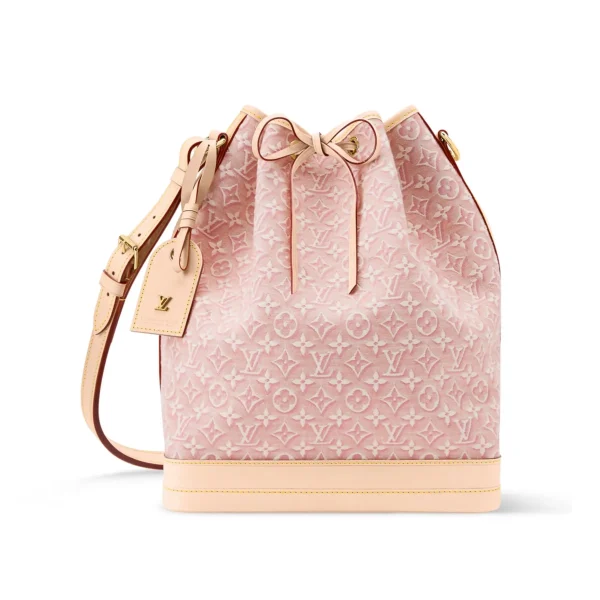 SUPERCLONE-2026-06-30T095515.940-04371036544a.webp Louis Vuitton Noé Monogram Emblème Rose Ruban Color 27.5cm M28714