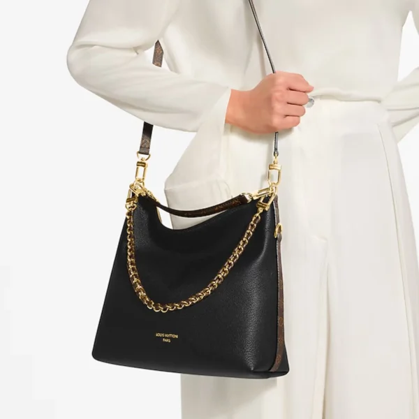SUPERCLONE-2026-07-01T105124.852-40c6a19de722.webp Louis Vuitton Multipass Bag Black 30cm M29195