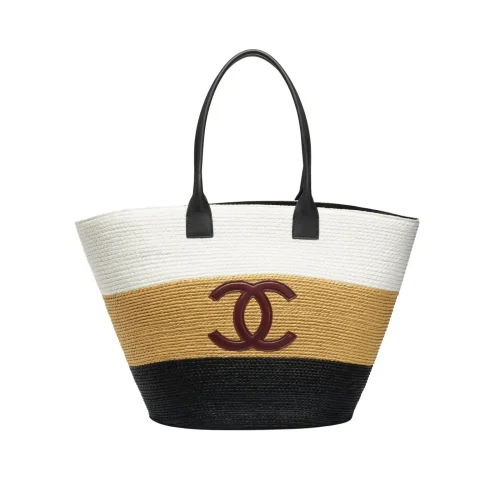 SUPERCLONE-2026-08-14T154732.216-f0d4fa067bed.webp Chanel Maxi-sized Shopping Bag Raffia & Calfskin White 60cm/23.6in AS6148