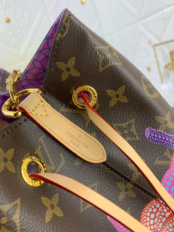 UlYzW7b-ed16f0776ca8.webp Louis Vuitton X Yayoi Kusam Neonoe Mm 26Cm M46473, Designer Handbags, Womens Purse, luxury bags
