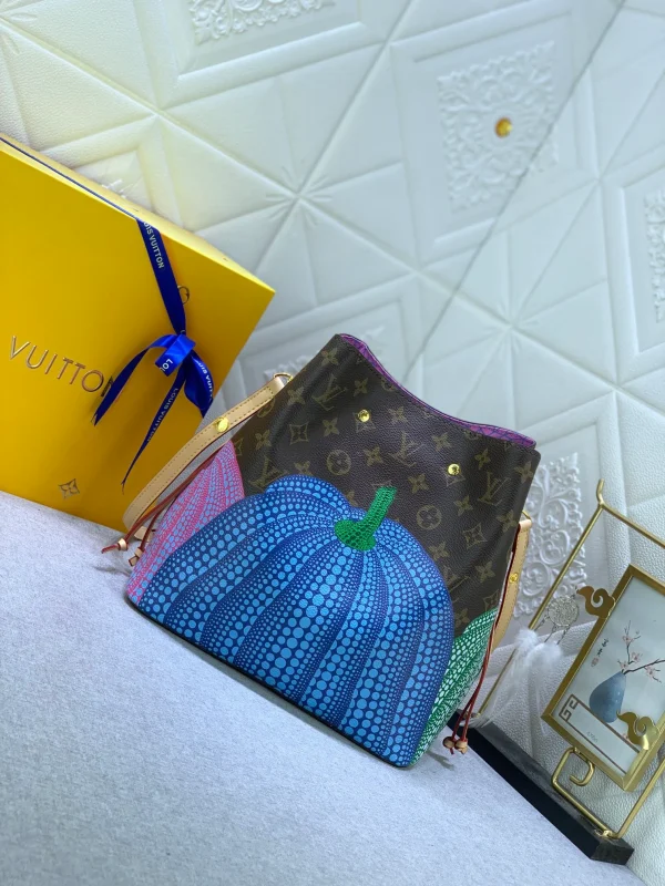 W7SP7cV-149f23236d02.webp Louis Vuitton X Yayoi Kusam Neonoe Mm 26Cm M46473, Designer Handbags, Womens Purse, luxury bags