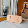 WhatsApp-Image-2026-06-29-at-14.57.51-3d9b42c5ed6e.webp Louis Vuitton Alma BB Monogram Emblème Rose Ruban Color 23.5cm M2A378