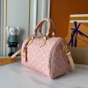 WhatsApp-Image-2026-06-29-at-14.59.04-f32380ce920f.webp Louis Vuitton Speedy Bandoulière Monogram Emblème Rose Ruban Color 20.5cm M2A377