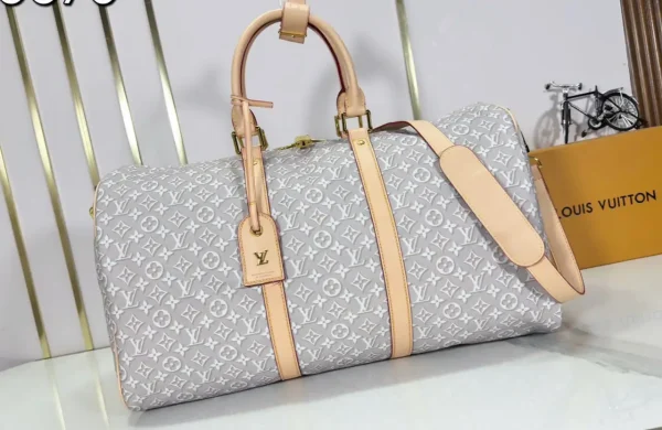 WhatsApp-Image-2026-06-29-at-15.46.41-de0928b4f729.webp Louis Vuitton Keepall Bandoulière Bag Beige Pepper 45cm M29670