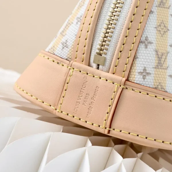 Louis Vuitton Alma BB Bag 23.5cm M28672