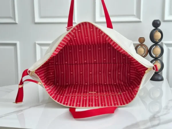 WhatsApp-Image-2026-06-30-at-11.24.46-3-5cff1a400fa4.webp Louis Vuitton Voyageur Bag 45cm M28509
