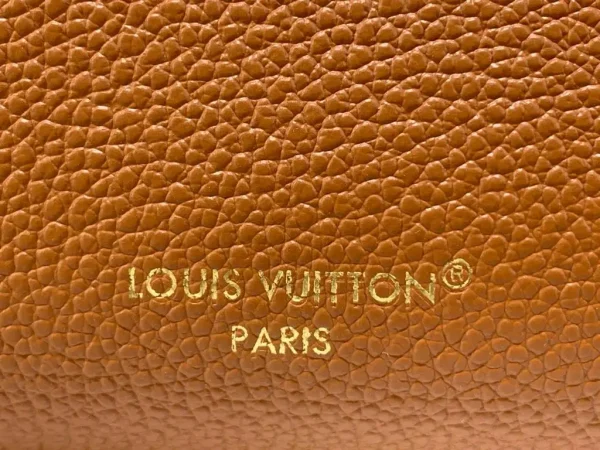 WhatsApp-Image-2026-06-30-at-17.21.09-3-26baeb3f2bc2.webp Louis Vuitton Slim Trunk Bag Brown 23cm M29088