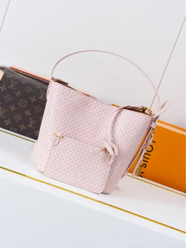 WhatsApp-Image-2026-06-30-at-17.23.31-1-027be5d7e757.webp Louis Vuitton All In BB Bag Light Bliss 16cm M28886