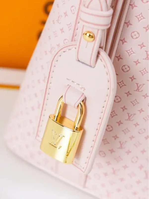 WhatsApp-Image-2026-06-30-at-17.23.31-5-875df16bf902.webp Louis Vuitton All In BB Bag Light Bliss 16cm M28886