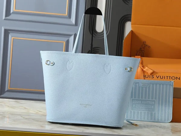 WhatsApp-Image-2026-07-01-at-10.05.19-1-c011fa78f996.webp Louis Vuitton Neverfull Inside Out MM Bag 47cm N40946