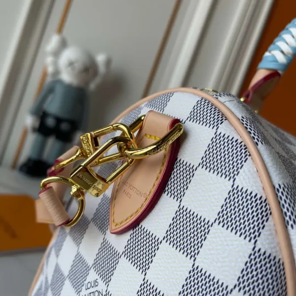 WhatsApp-Image-2026-07-01-at-10.06.05-6270771c4de3.webp Louis Vuitton Speedy 30 Soft Damier Azur Canvas N40908