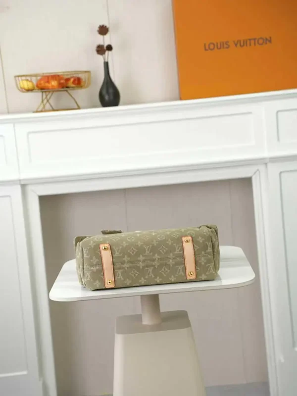 WhatsApp-Image-2026-07-01-at-13.53.15.webp Louis Vuitton Carryall Cargo PM Bag Khaki Denim 33.5cm M27623