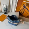 WhatsApp-Image-2026-07-01-at-13.57.50-1.webp Louis Vuitton Cruiser Toiletry Bag 22cm M27945